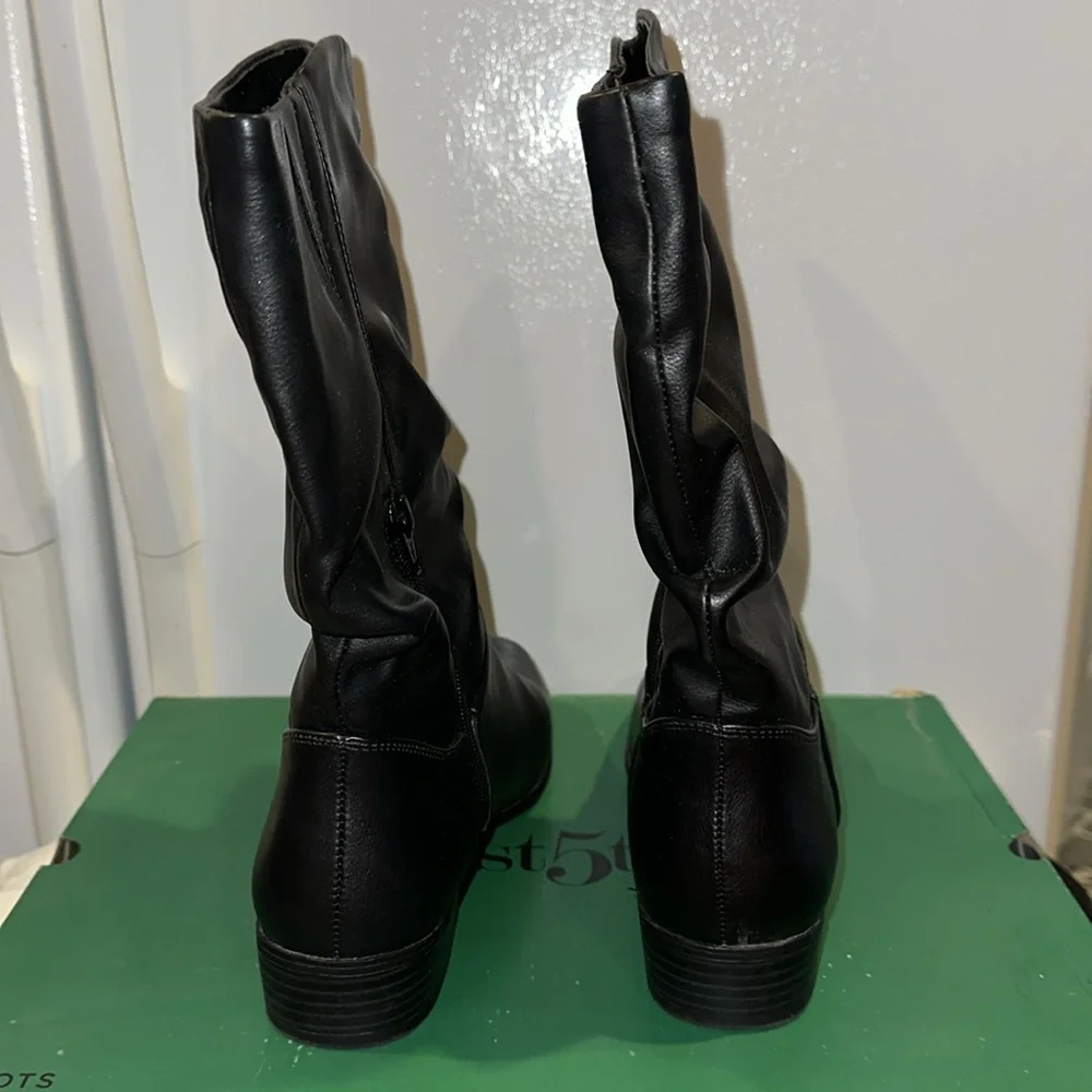 Gently Worn East 5th Junction Black Slouch Boots w/ Memory Foam- Size 8.5 - Picture 4 of 9
